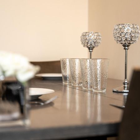 Luxury 2 Bed Apartment - Near Heathrow, Legoland, Windsor Σλόουθ Εξωτερικό φωτογραφία
