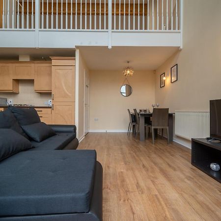 Luxury 2 Bed Apartment - Near Heathrow, Legoland, Windsor Σλόουθ Εξωτερικό φωτογραφία