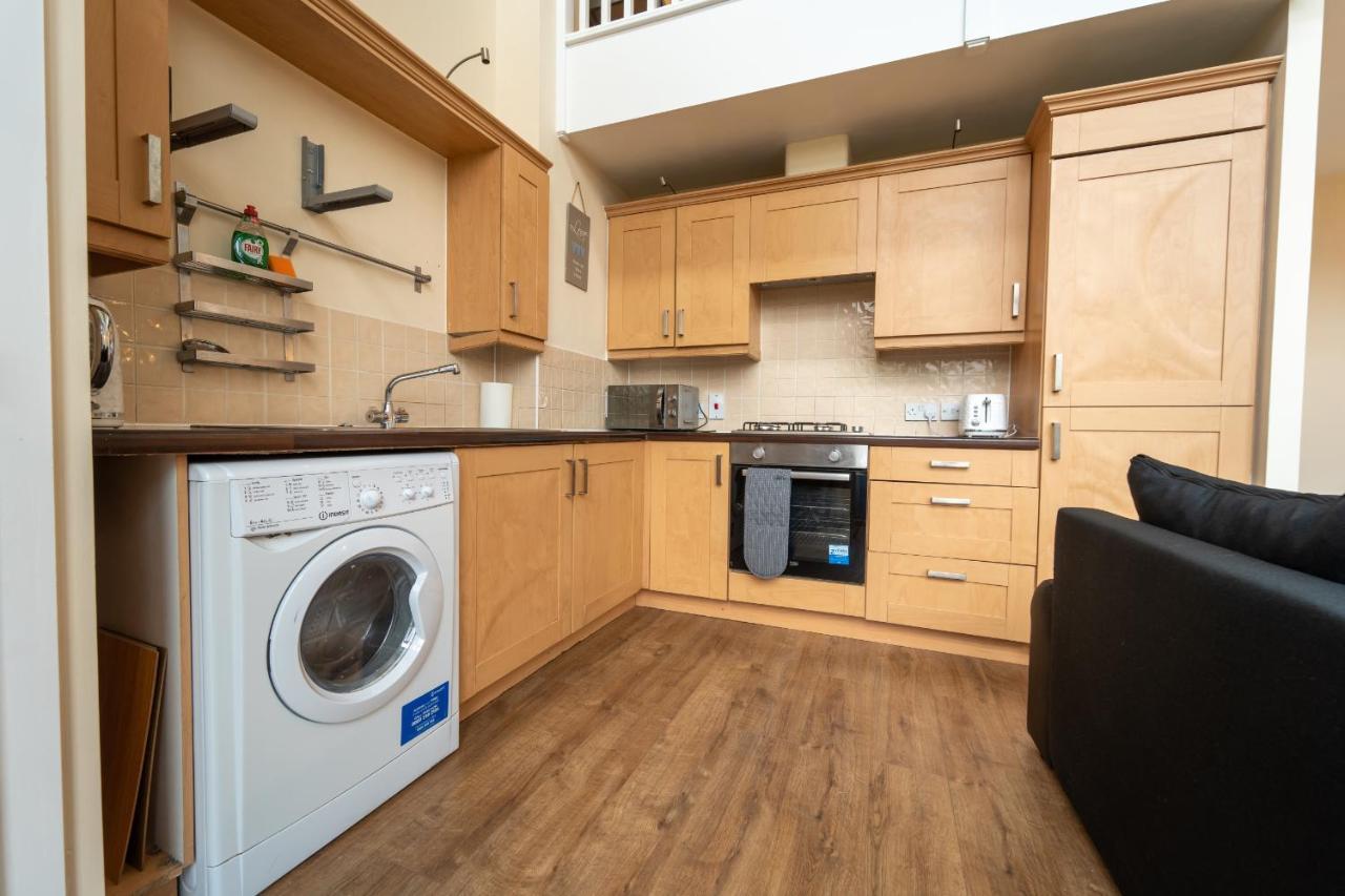 Luxury 2 Bed Apartment - Near Heathrow, Legoland, Windsor Σλόουθ Εξωτερικό φωτογραφία