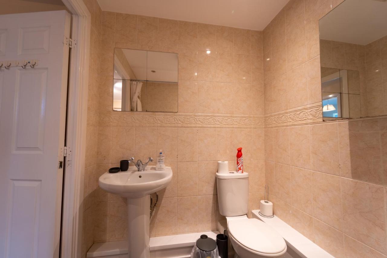 Luxury 2 Bed Apartment - Near Heathrow, Legoland, Windsor Σλόουθ Εξωτερικό φωτογραφία