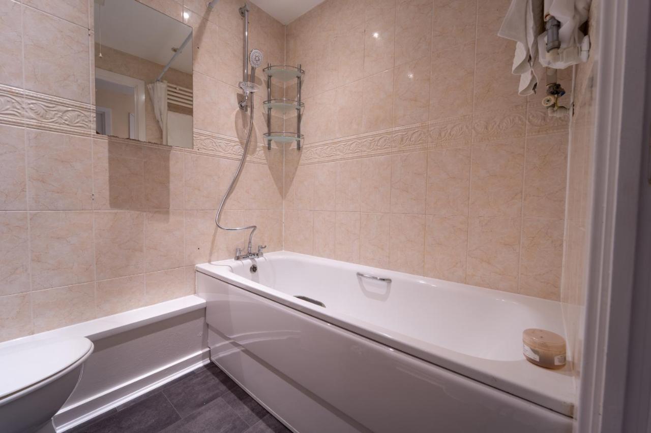 Luxury 2 Bed Apartment - Near Heathrow, Legoland, Windsor Σλόουθ Εξωτερικό φωτογραφία