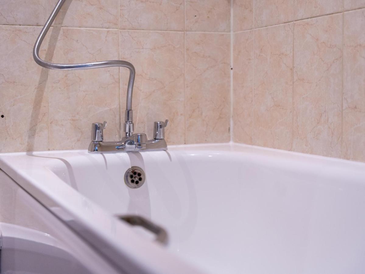 Luxury 2 Bed Apartment - Near Heathrow, Legoland, Windsor Σλόουθ Εξωτερικό φωτογραφία