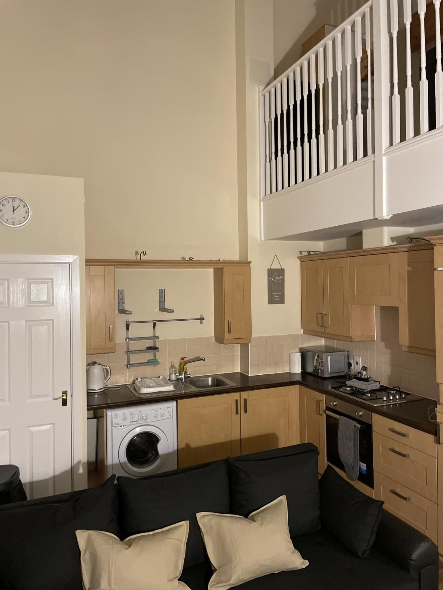 Luxury 2 Bed Apartment - Near Heathrow, Legoland, Windsor Σλόουθ Εξωτερικό φωτογραφία