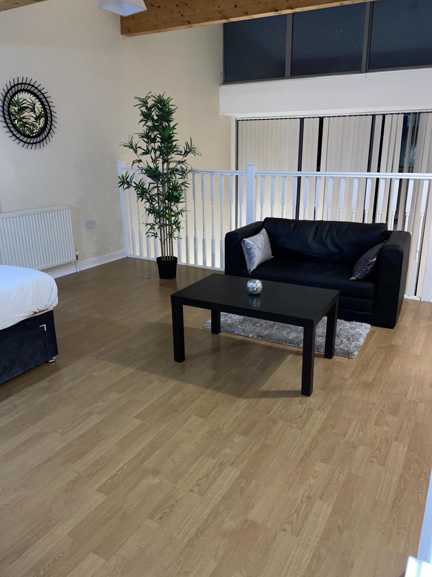 Luxury 2 Bed Apartment - Near Heathrow, Legoland, Windsor Σλόουθ Εξωτερικό φωτογραφία